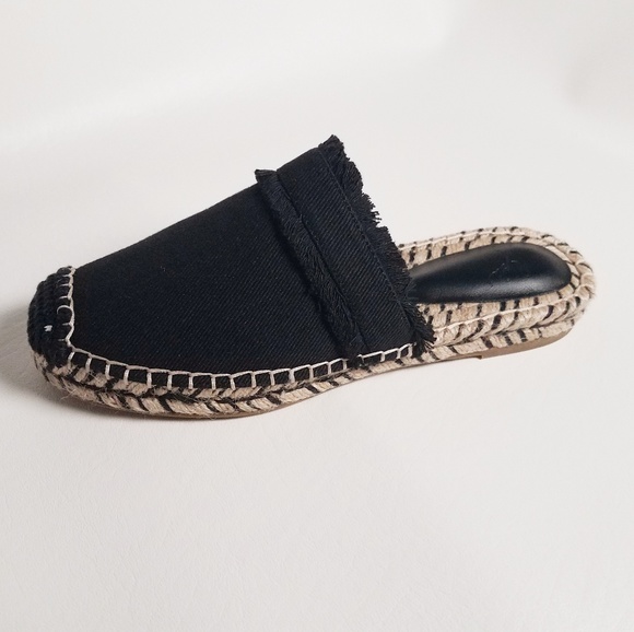 Joie Black Cain Style Shoes - Picture 3 of 8